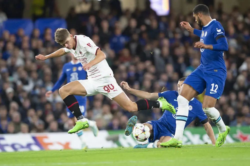 恩与中场的 恩与中场的