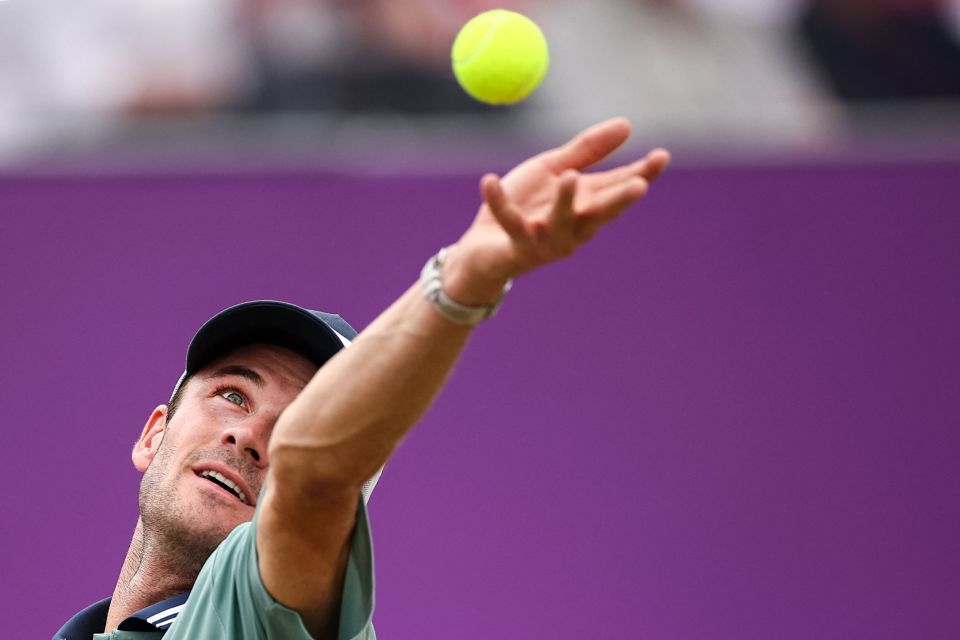 都承载着背 都承载着背