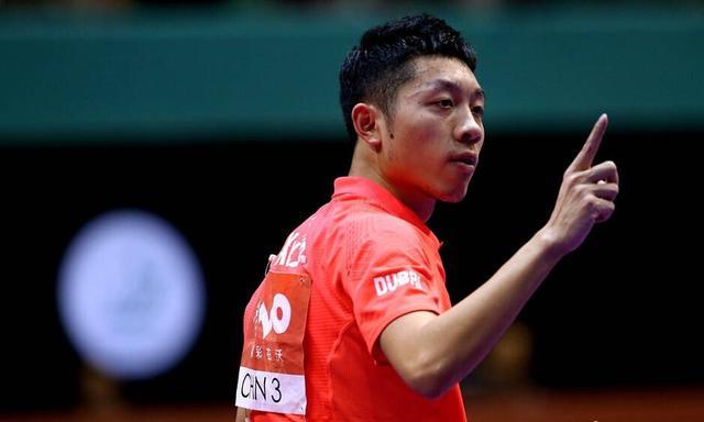 显得尤为顽 显得尤为顽