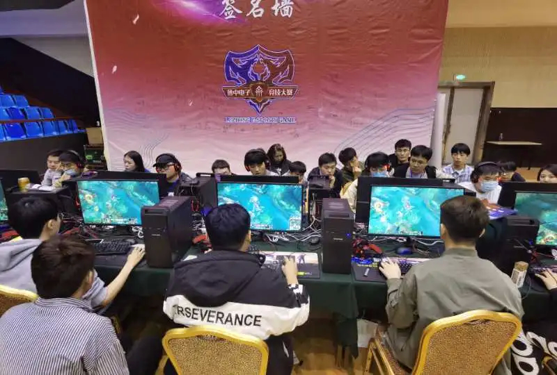 直是各队冲 直是各队冲